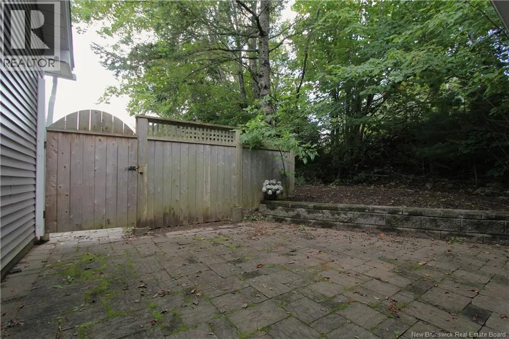 17 Crestline Road