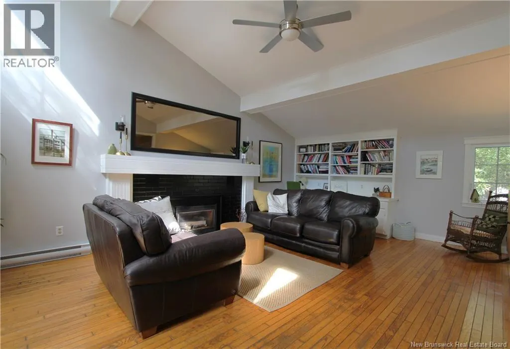 17 Crestline Road
