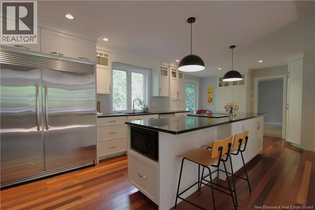 17 Crestline Road