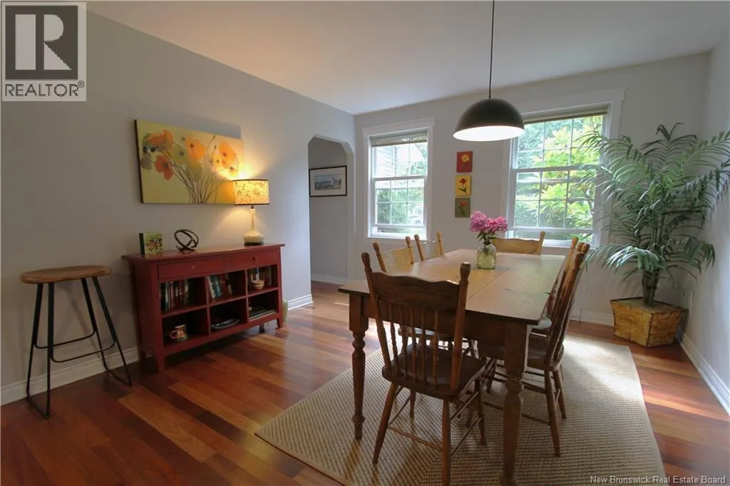 17 Crestline Road