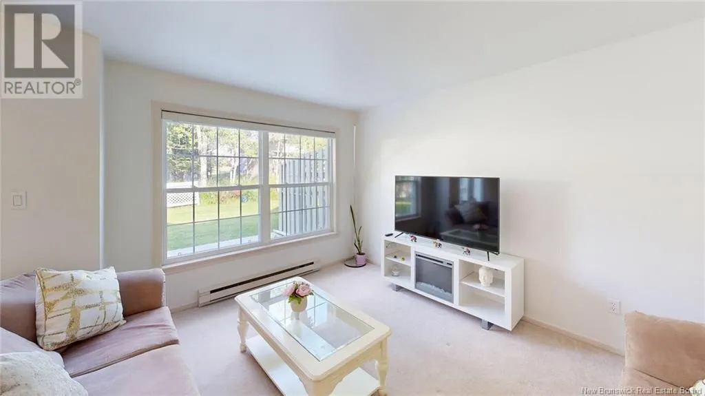 80 Brentwood Crescent