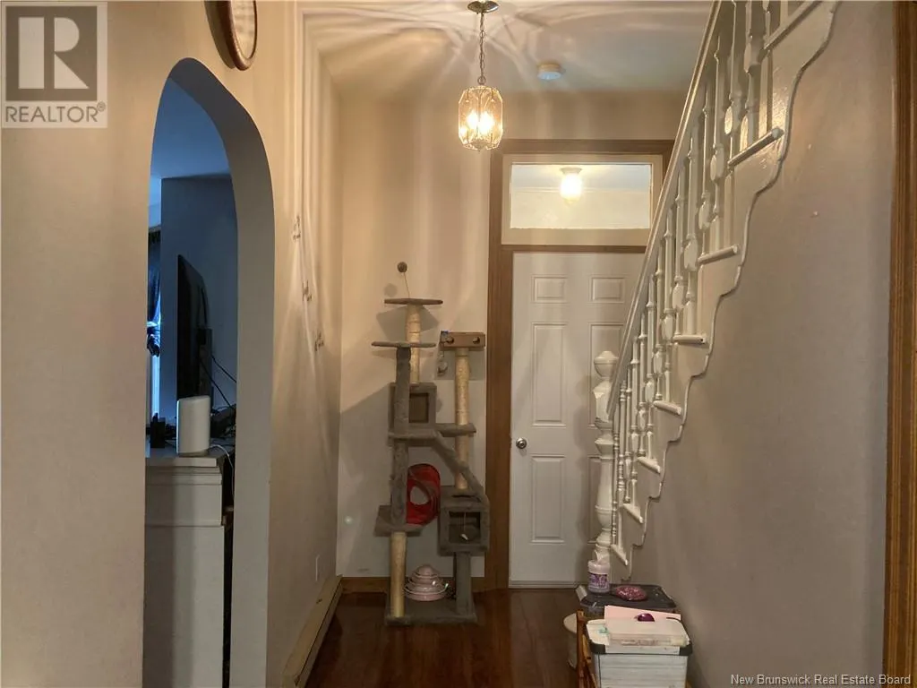 208 Queen Street West