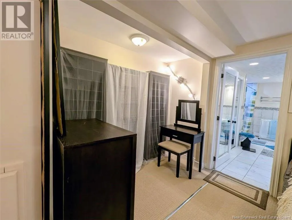 1A Heather Terrace