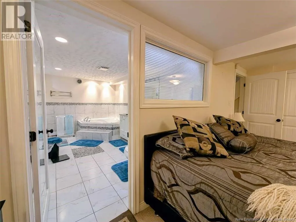 1A Heather Terrace