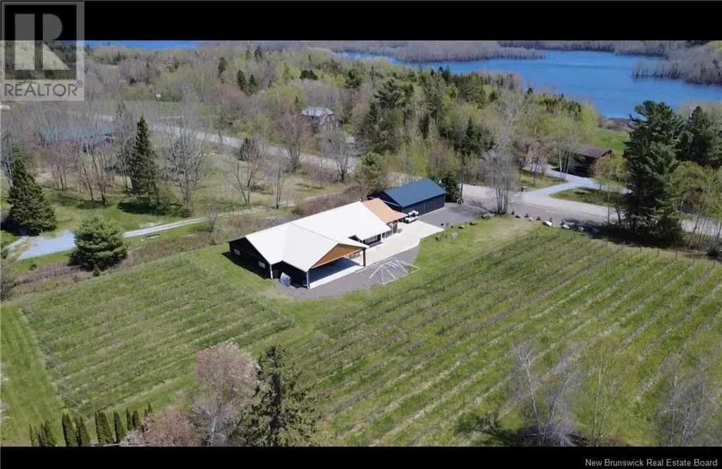 35 Gorhams Bluff Road