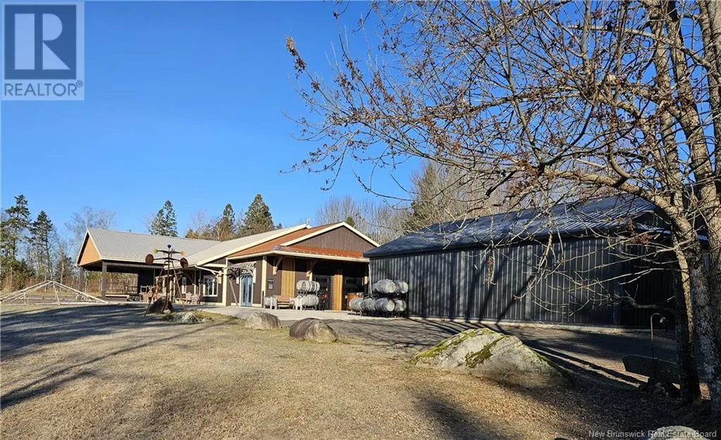 35 Gorhams Bluff Road
