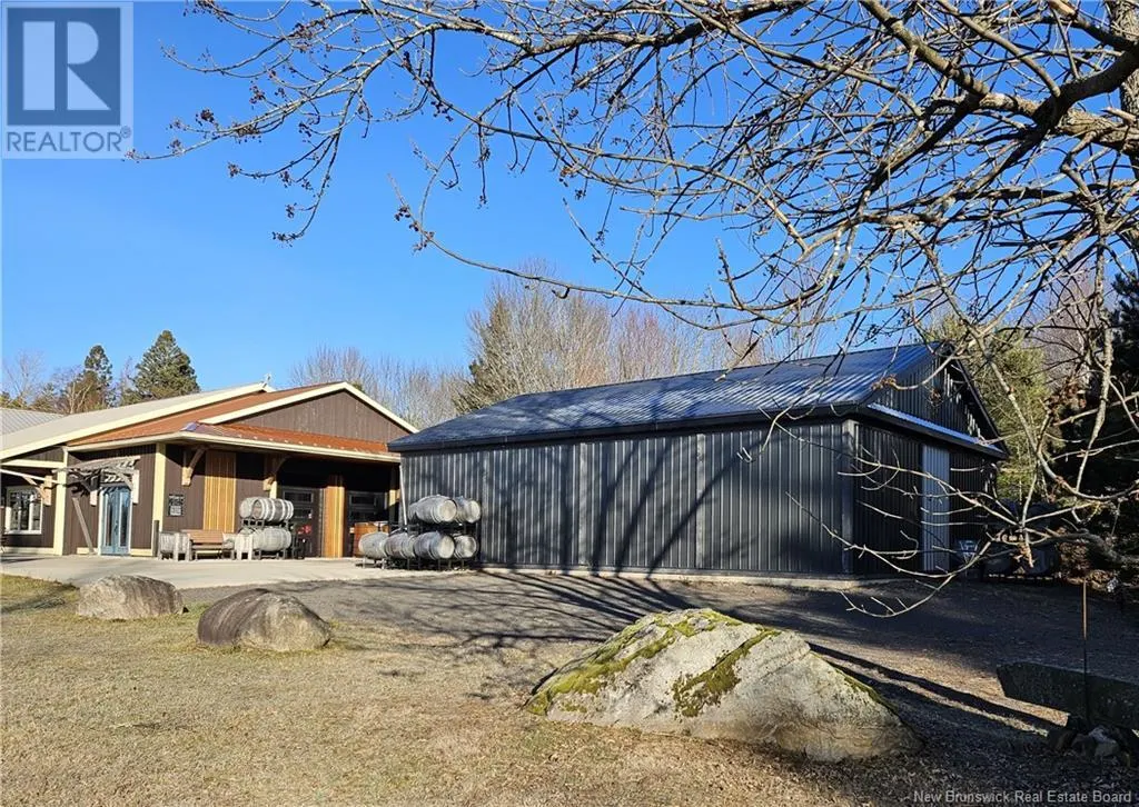 35 Gorhams Bluff Road