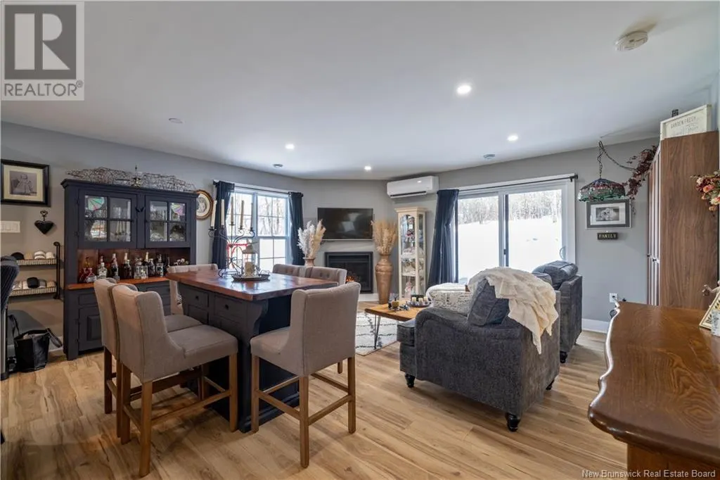 11 Sheraton Avenue