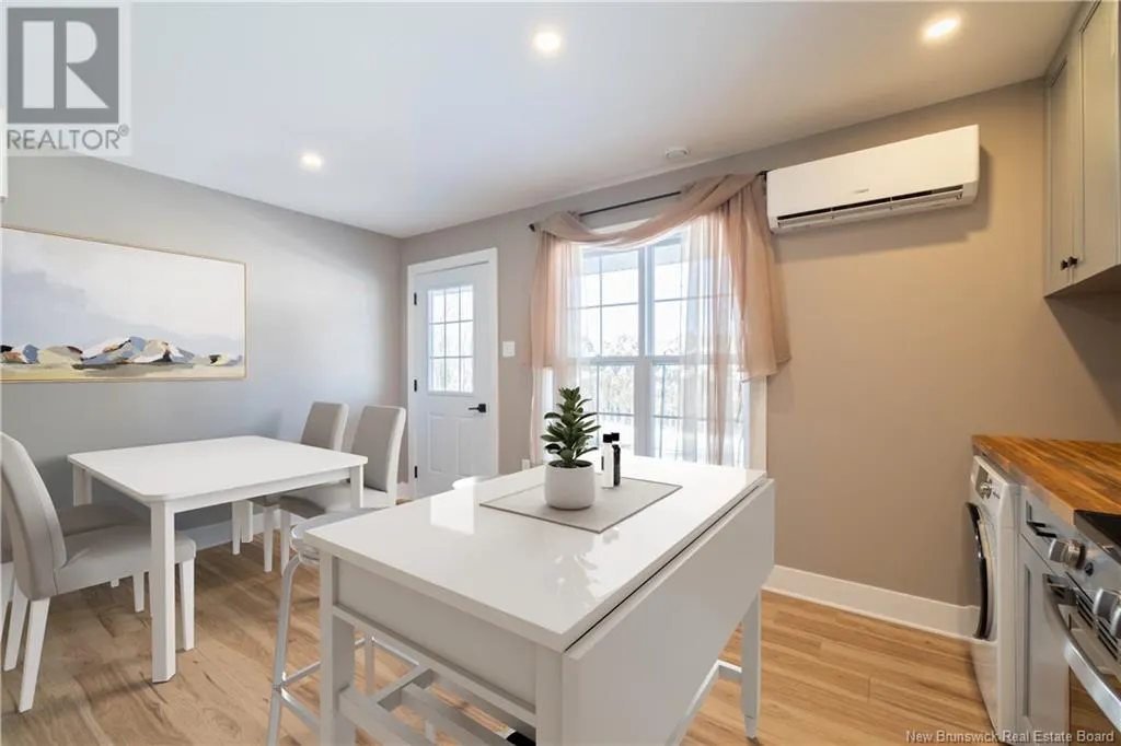 11 Sheraton Avenue