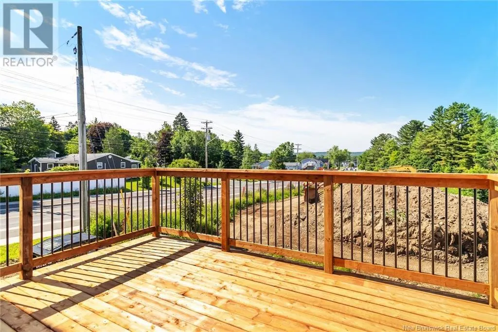 6 Briar Brook Place