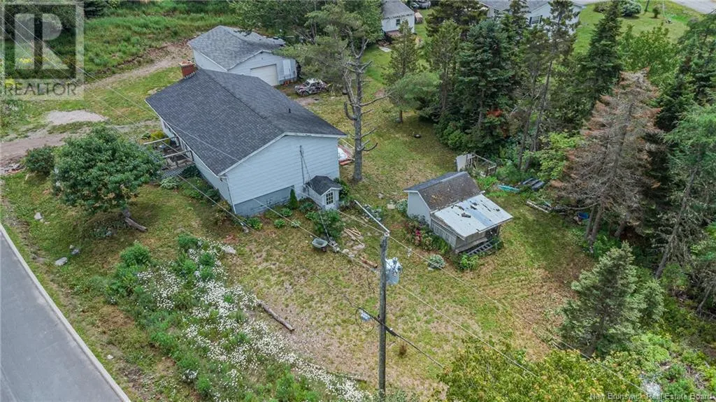 4 Gautreau Road