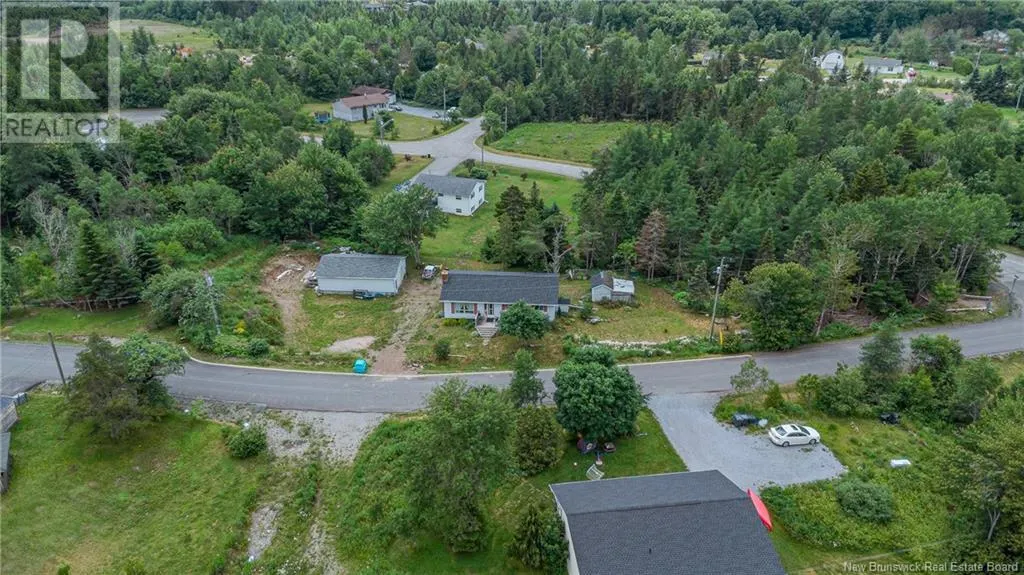 4 Gautreau Road