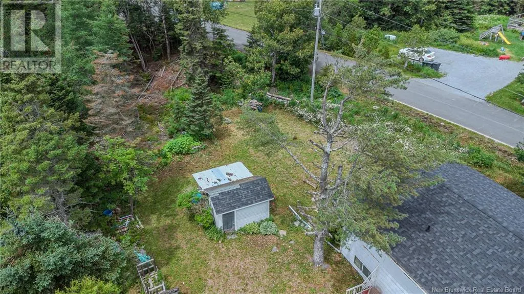 4 Gautreau Road