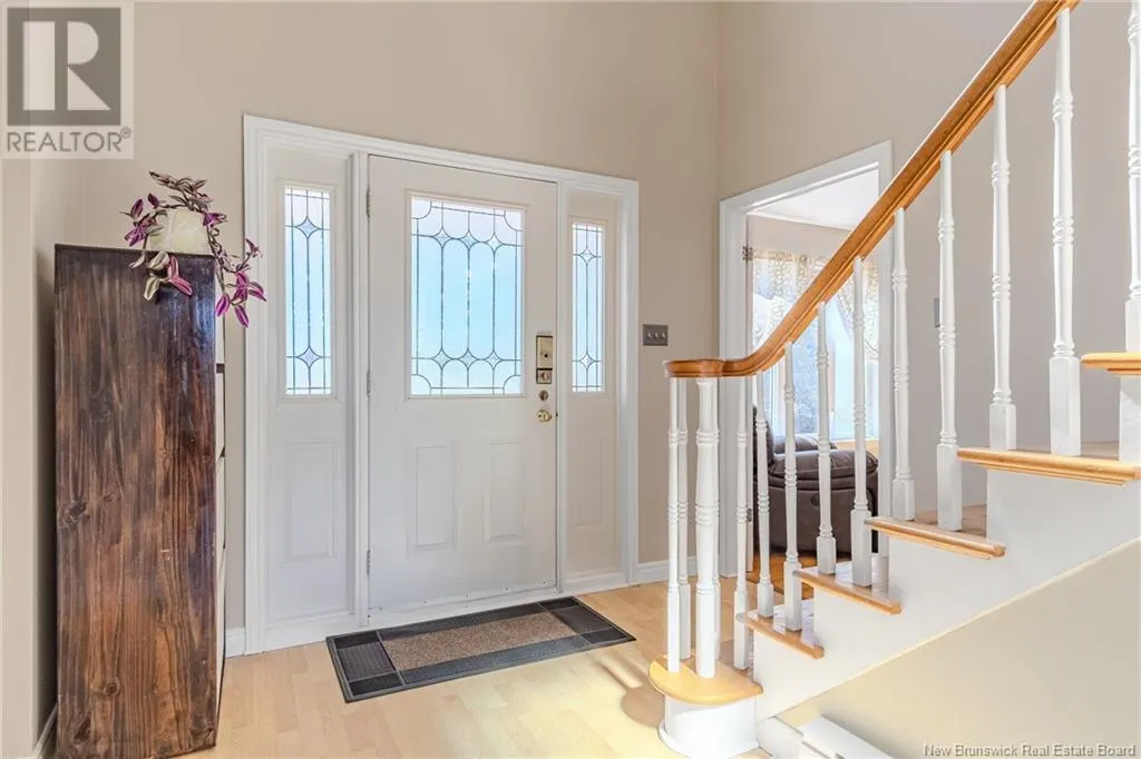 6 Rivercrest Drive