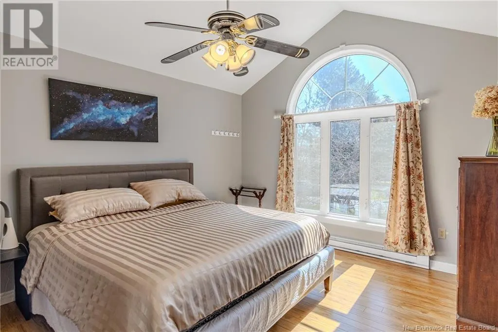 6 Rivercrest Drive
