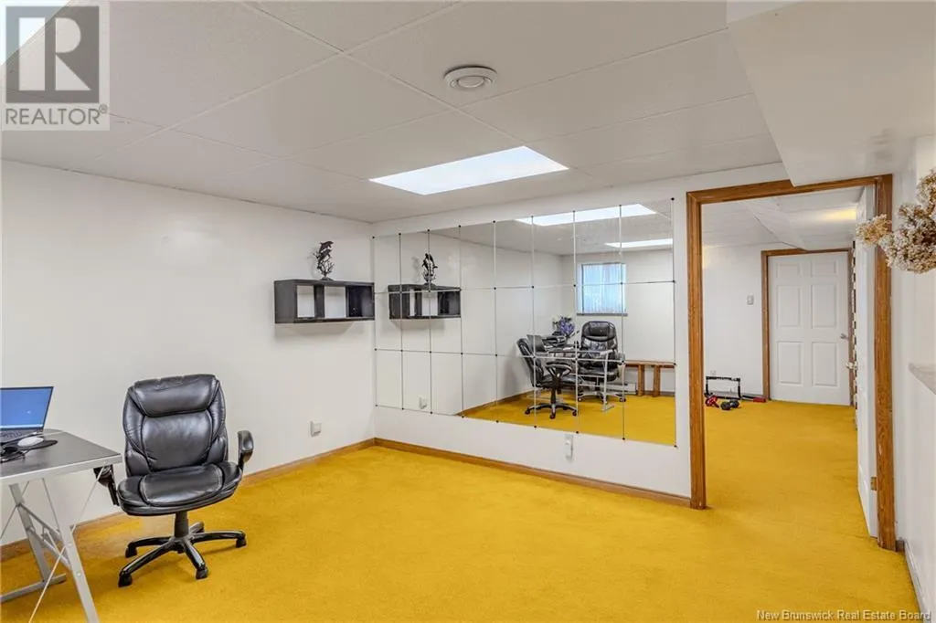 6 Rivercrest Drive