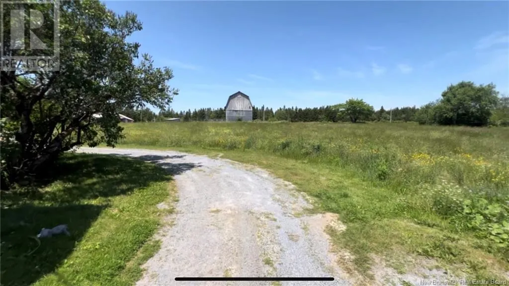 76 Hill Road