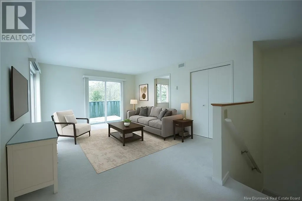 8 Tennis Court Road