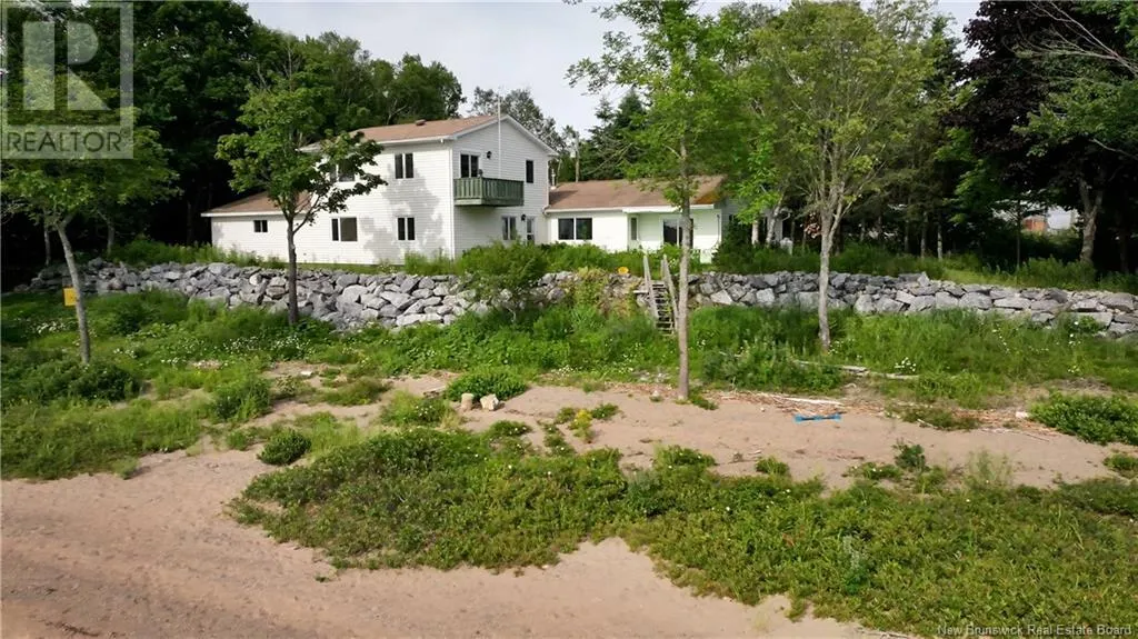 8 Tennis Court Road