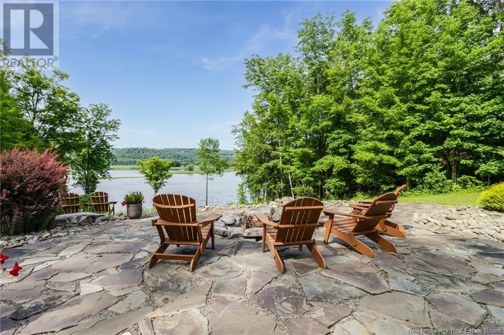 2885 Woodstock Road