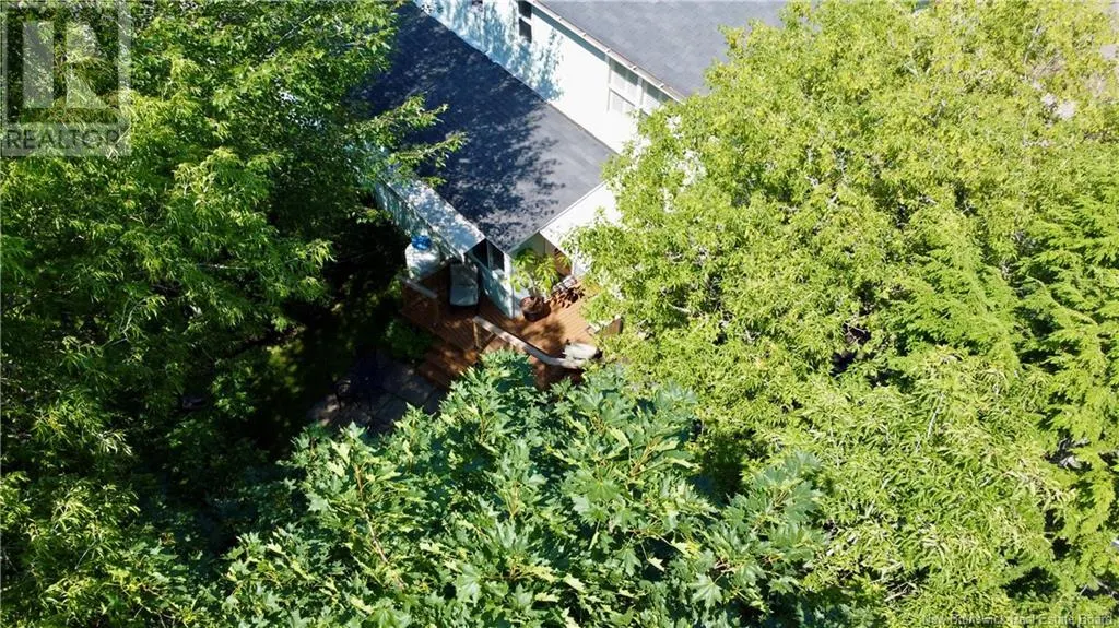 128 Edgett Avenue