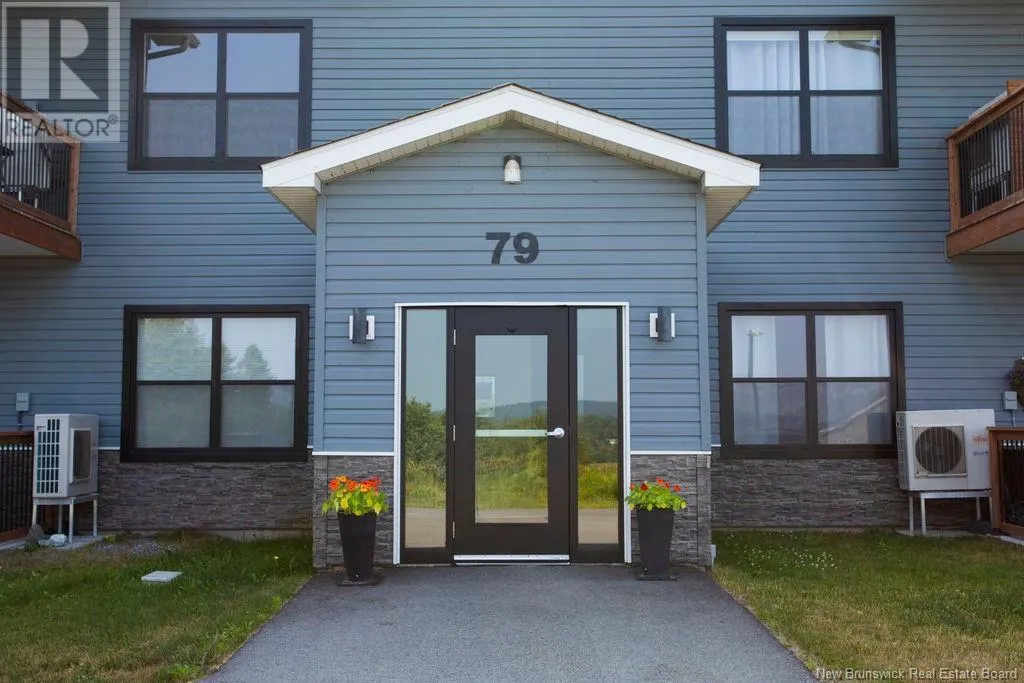 79 Mapleview Unit# 206