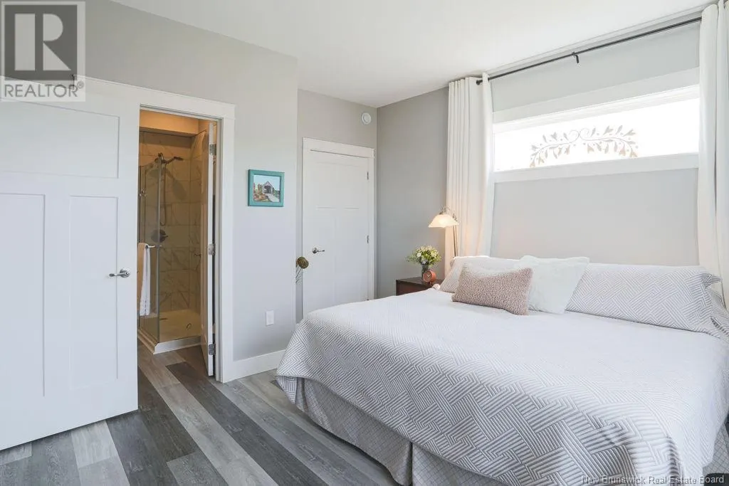 79 Mapleview Unit# 206