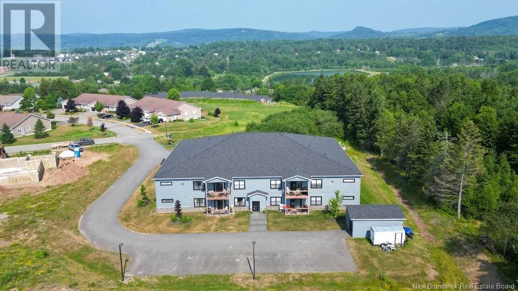 79 Mapleview Unit# 206