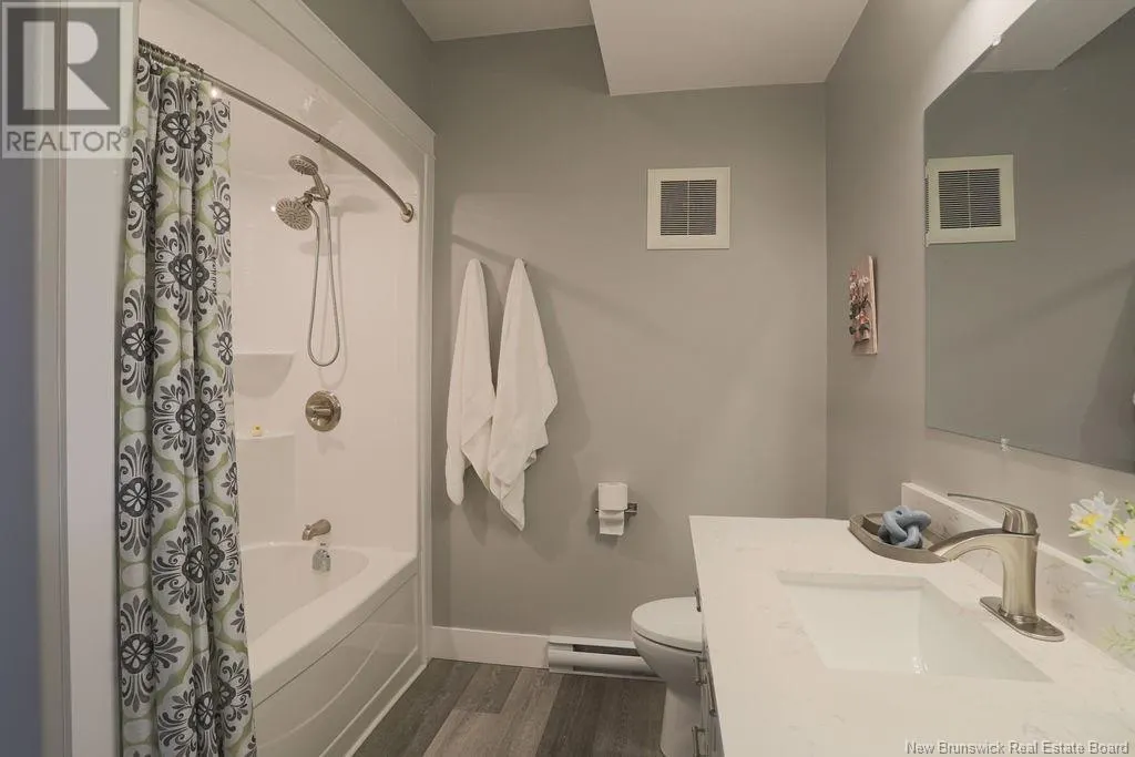 79 Mapleview Unit# 206