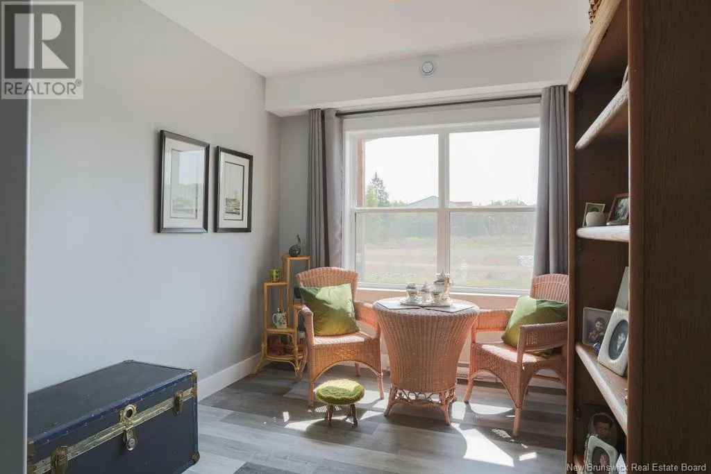 79 Mapleview Unit# 206