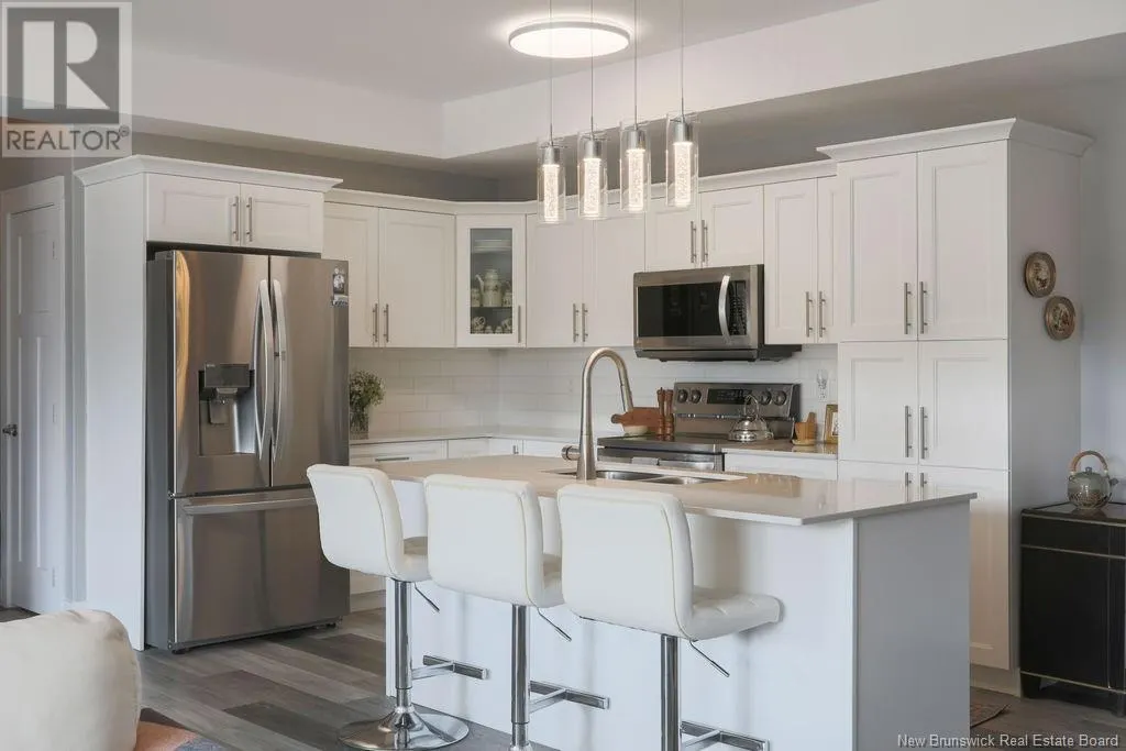 79 Mapleview Unit# 206