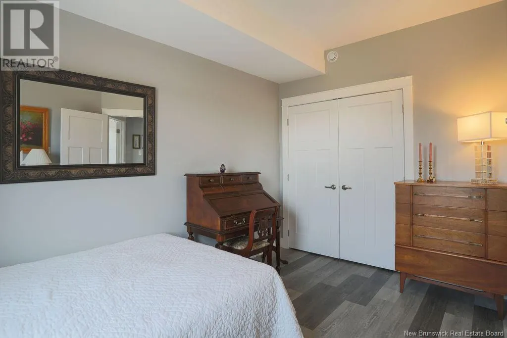 79 Mapleview Unit# 206
