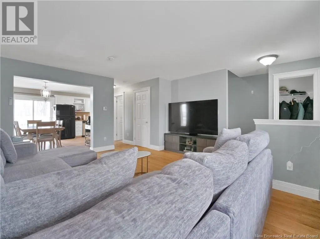 291 Twin Oaks Drive