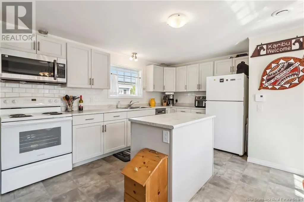 65 Ulysse Drive