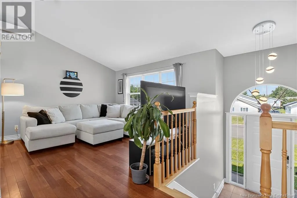 15 Raphael Street
