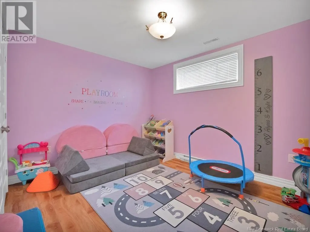 75 Shiajan Crescent