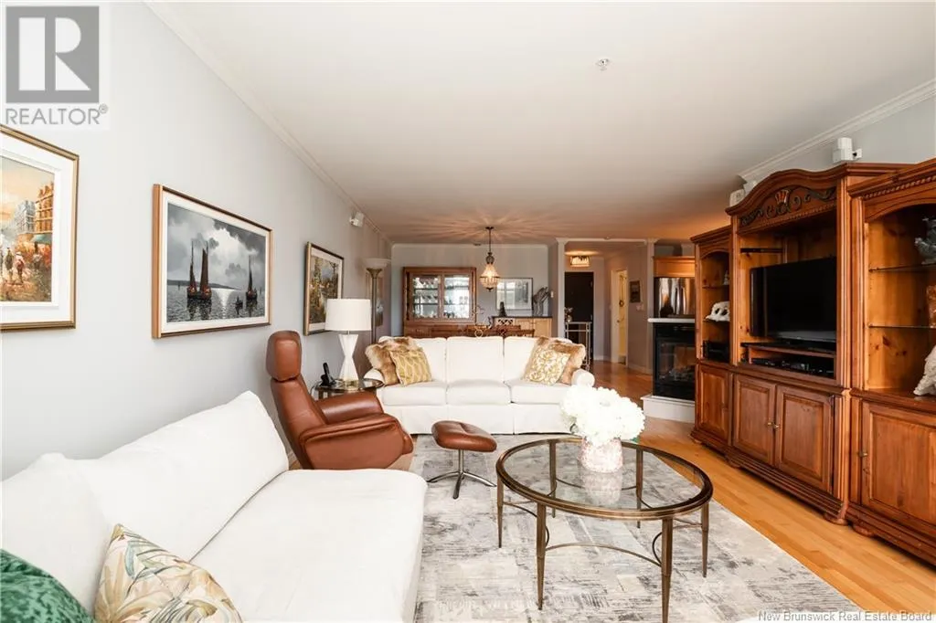163 Royal Oaks Boulevard Unit# 208