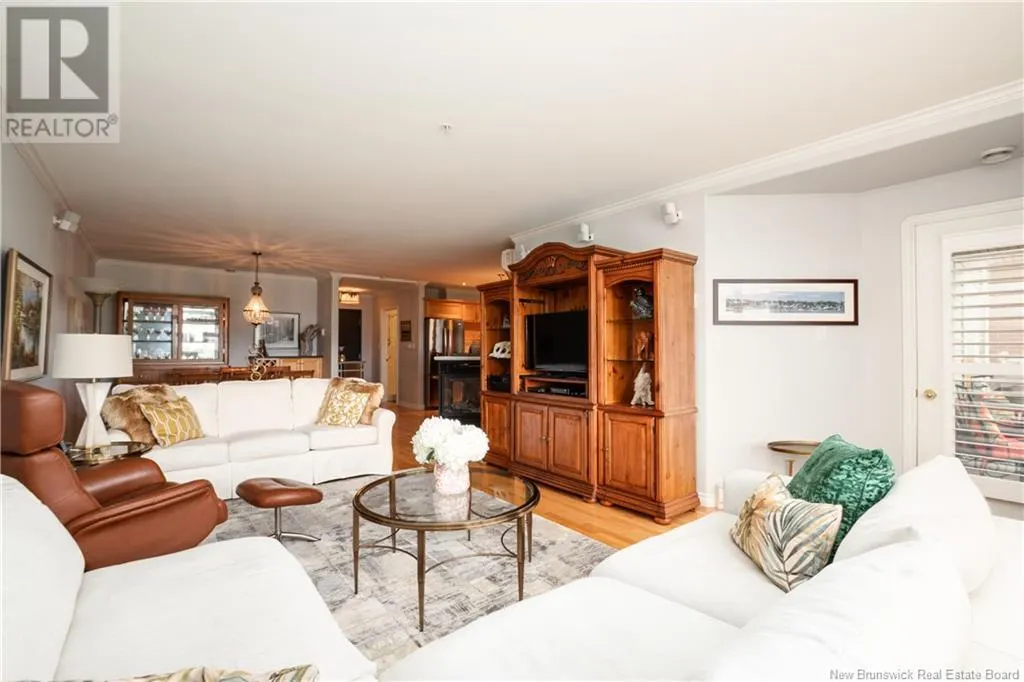 163 Royal Oaks Boulevard Unit# 208