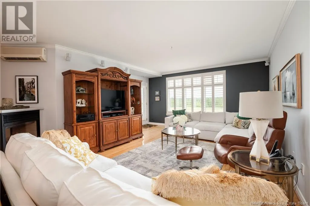 163 Royal Oaks Boulevard Unit# 208