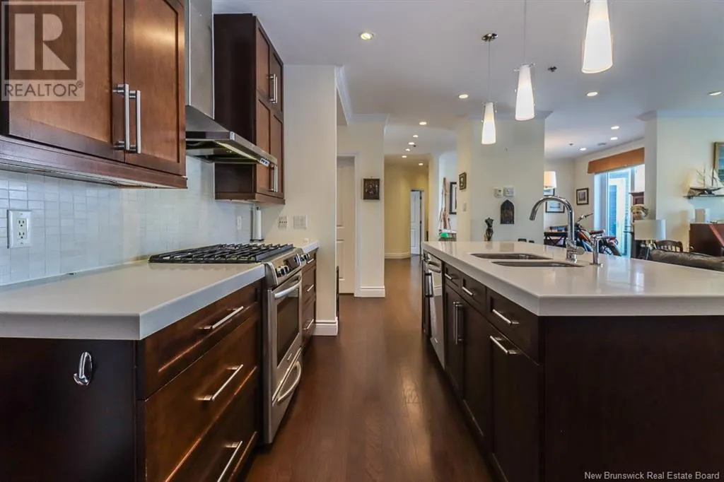 65 Smythe Unit# 303