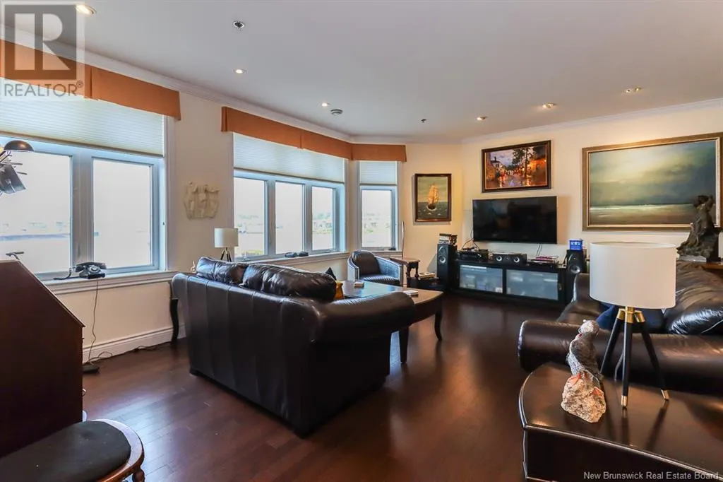 65 Smythe Unit# 303