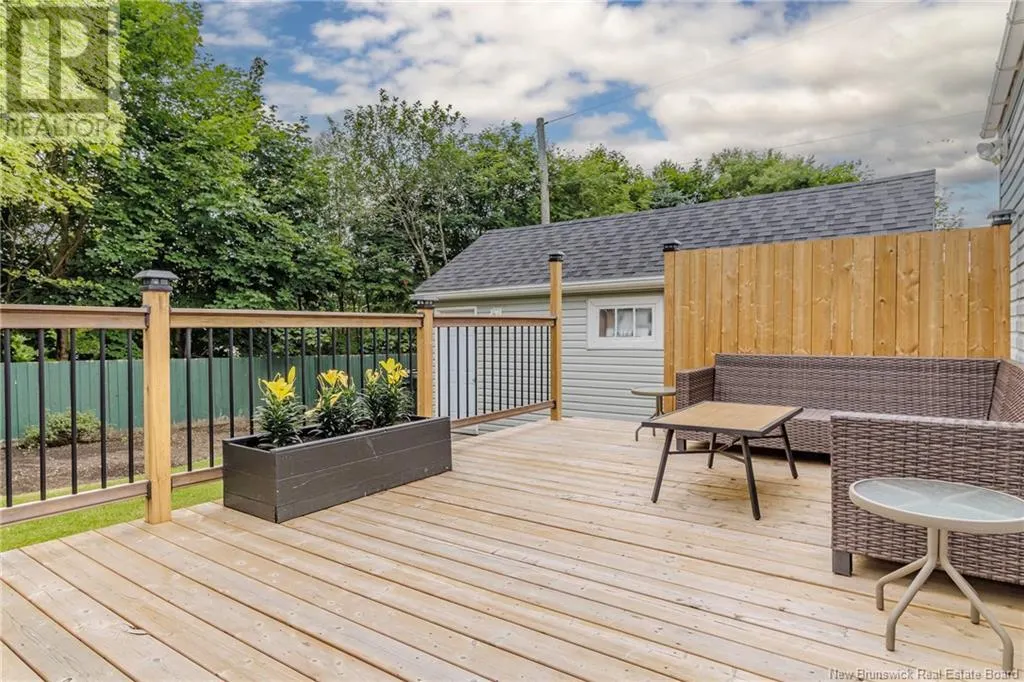 10 Pugsley Avenue