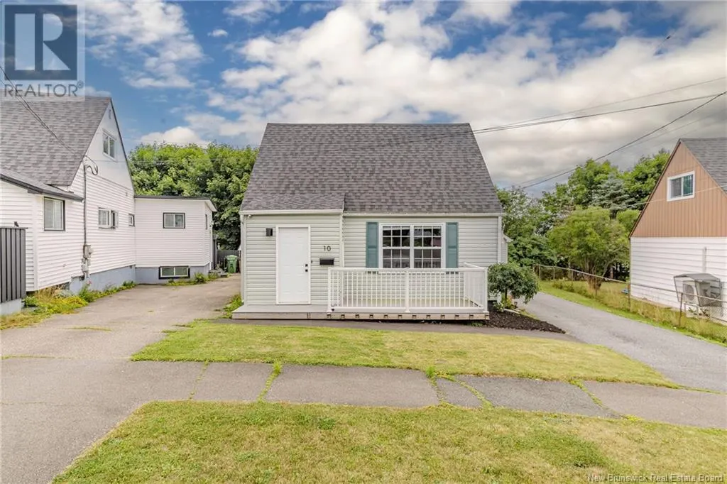 10 Pugsley Avenue