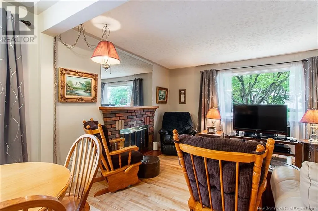 95 Coronation Drive