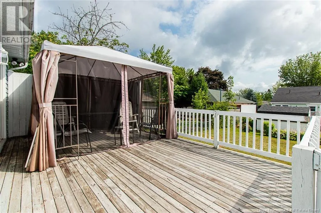 95 Coronation Drive