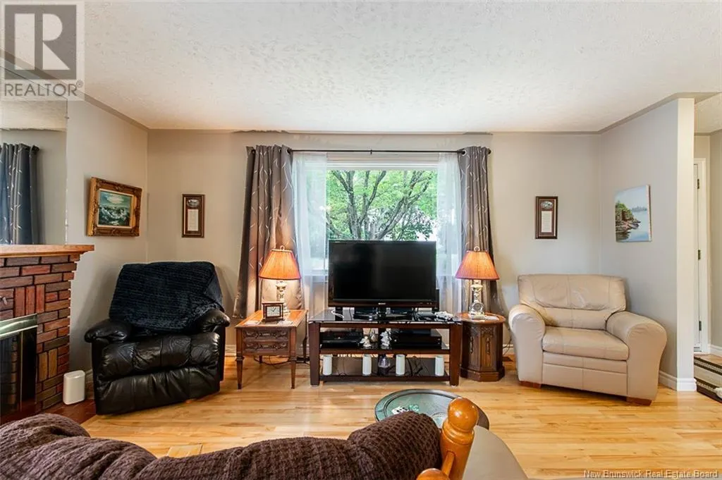 95 Coronation Drive