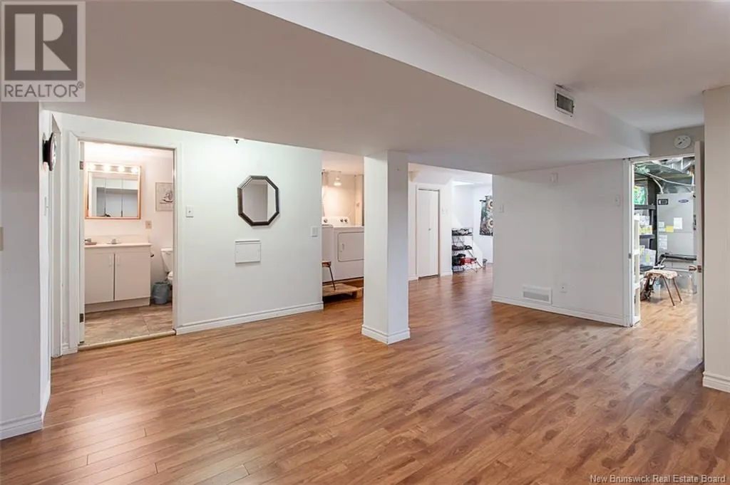 95 Coronation Drive