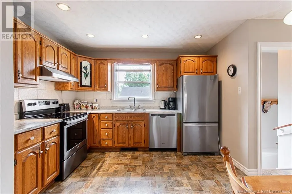 95 Coronation Drive