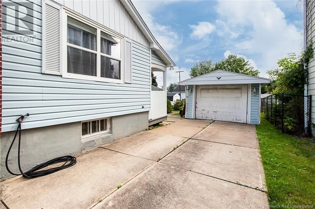 95 Coronation Drive