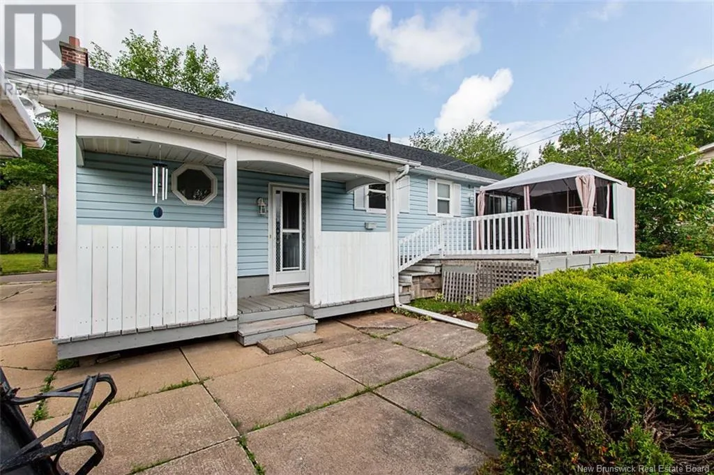95 Coronation Drive